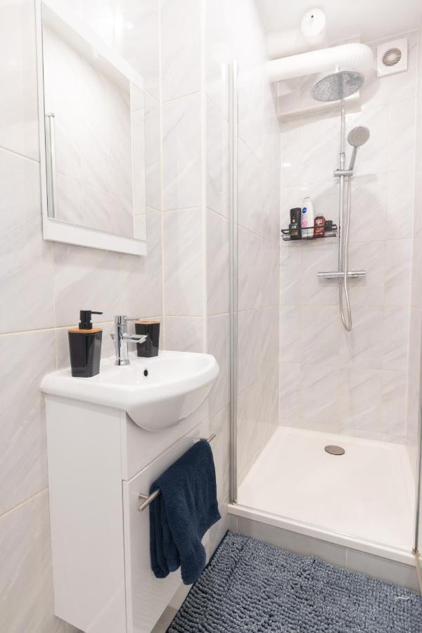 L'Emeraude, Proche Gare De Melun Appartement Buitenkant foto