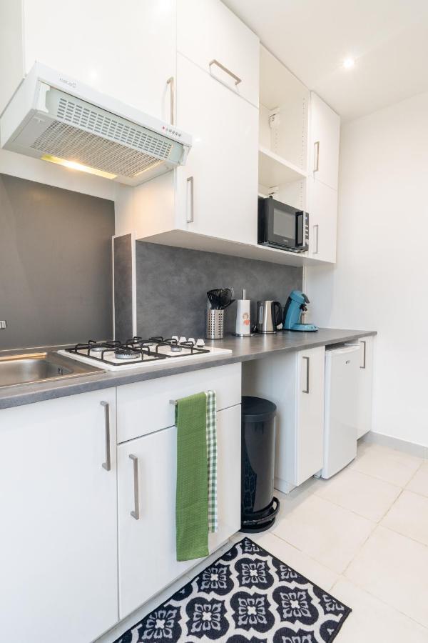 L'Emeraude, Proche Gare De Melun Appartement Buitenkant foto