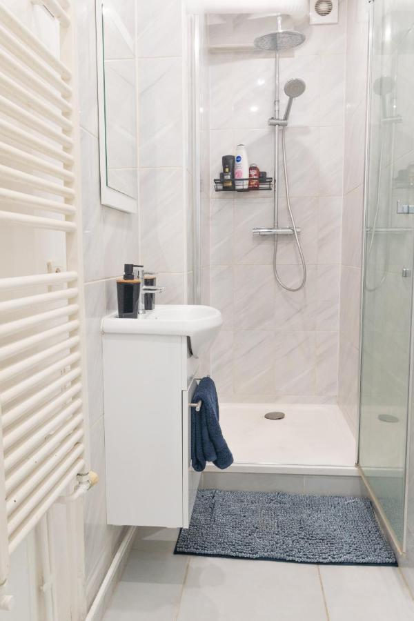 L'Emeraude, Proche Gare De Melun Appartement Buitenkant foto